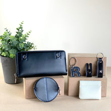 画像をギャラリービューアに読み込む, 『長財布と選べる小物セット』 〜6年間大切に使われたランドセルをリメイクいたします〜